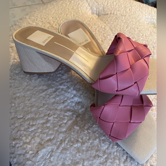 Dolce Vita Molly Heels - Picture 3 of 6